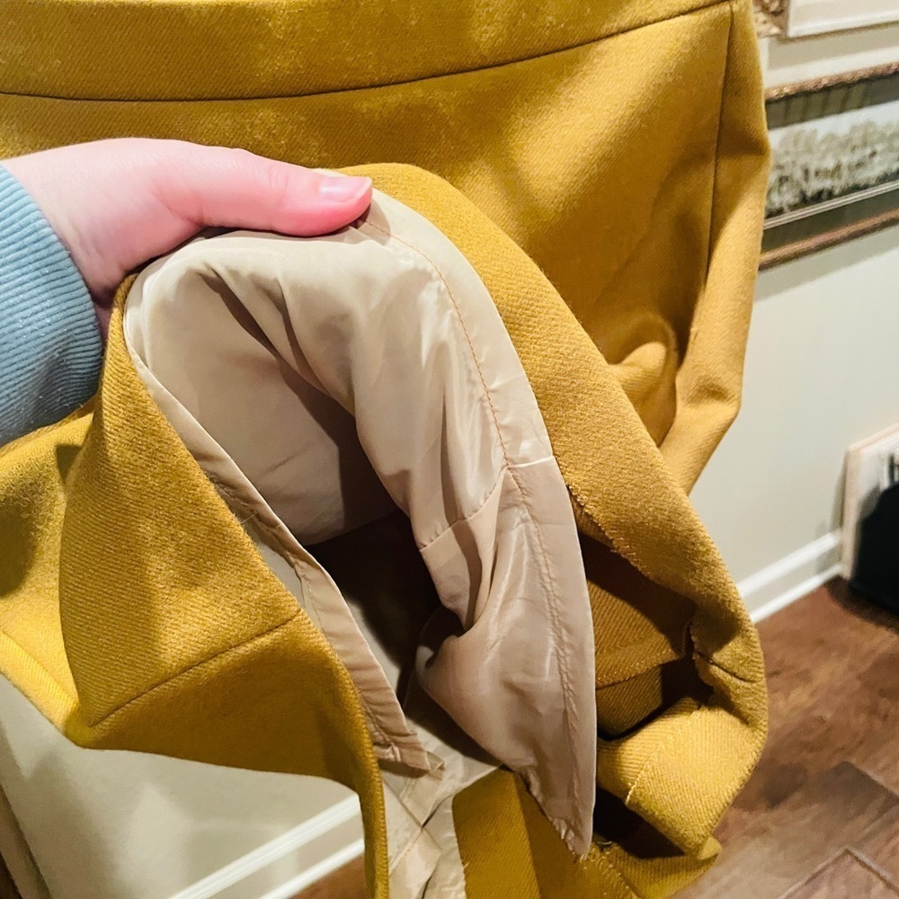 J. Crew 100% wool pencil skirt fully lined SZ 0 mustard yellow quiet luxury - Picture 7 of 7